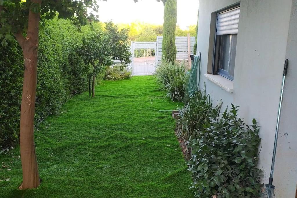 Appartement Shamaka'S à Kefar Hananya Extérieur photo